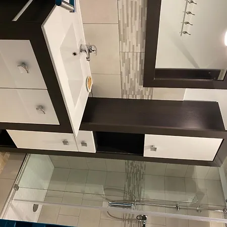 Laterale Residences *