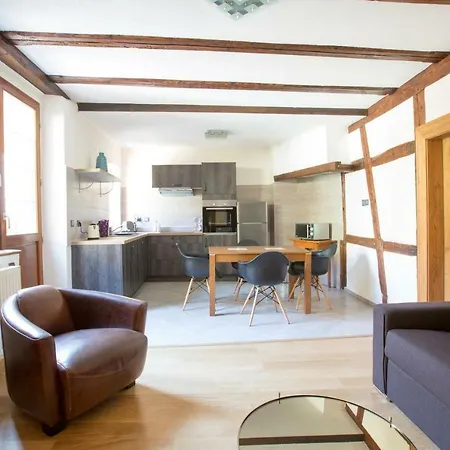 Laterale Residences Apartment